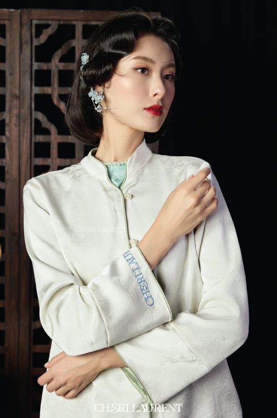 Áo khoác Linh Thu - Trắng